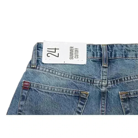 NWT Urban Outfitters BDG Shorts Sz 24 Distressed Denim Summer Cut Off Button Fly - Picture 8 of 11